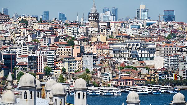 İBB'de farklı inançlara hizmet edecek din görevlileri göreve başladı İBB'de farklı inançlara hizmet edecek din görevlileri göreve başladı