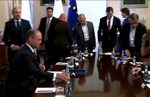 الاتحاد الأوروبي يطالب رئيس وزراء مالطا بالتنحي عن منصبه