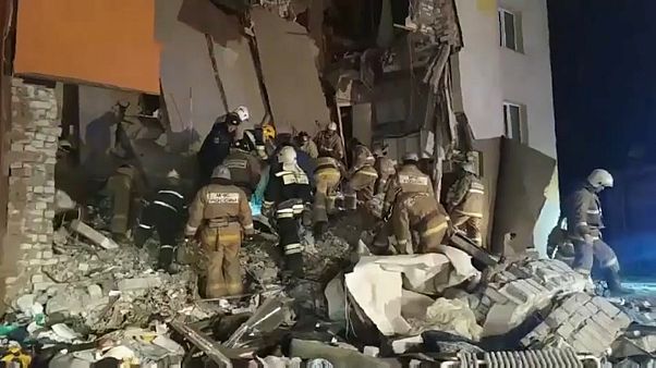 Gasexplosion verursacht Teileinsturz: Ein Todesopfer und 6 Verletzte Gasexplosion verursacht Teileinsturz: Ein Todesopfer und 6 Verletzte