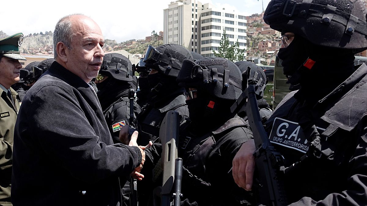 Bolivia crea una unidad policial para combatir el narcoterrorismo