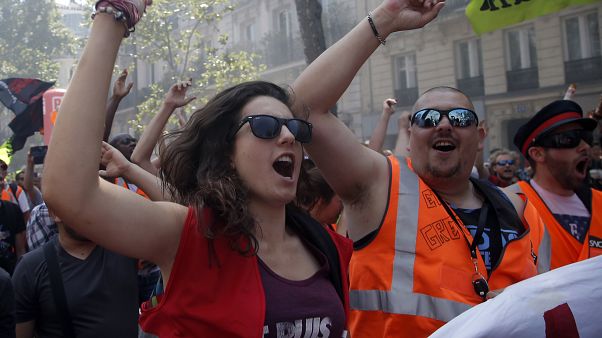 Las protestas ponen a Macron ante un serio examen Las protestas ponen a Macron ante un serio examen