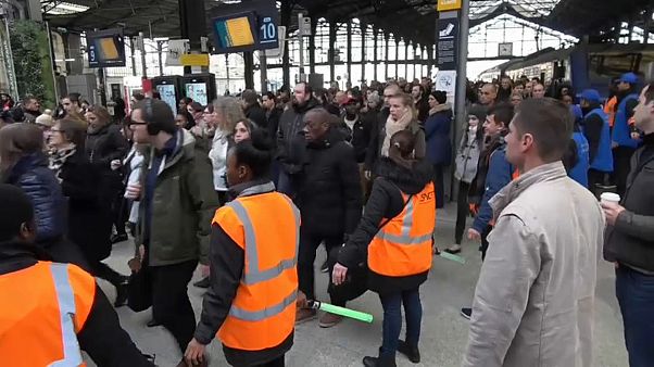 Streik in Frankreich - Proteste gegen Rentenreform Streik in Frankreich - Proteste gegen Rentenreform
