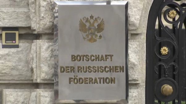 Berlin expulse deux diplomates russes Berlin expulse deux diplomates russes