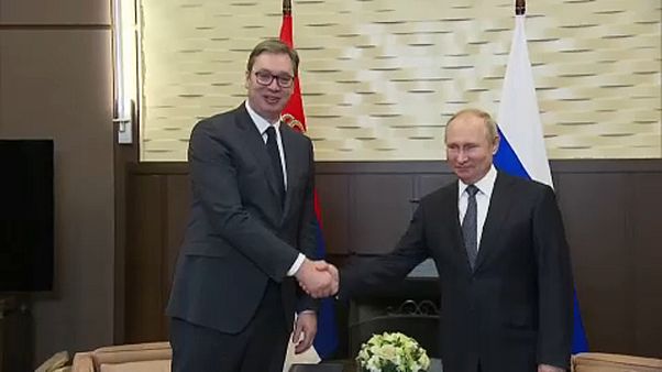 A kémbotrány sem rontotta el az orosz és a szerb elnök barátságát A kémbotrány sem rontotta el az orosz és a szerb elnök barátságát