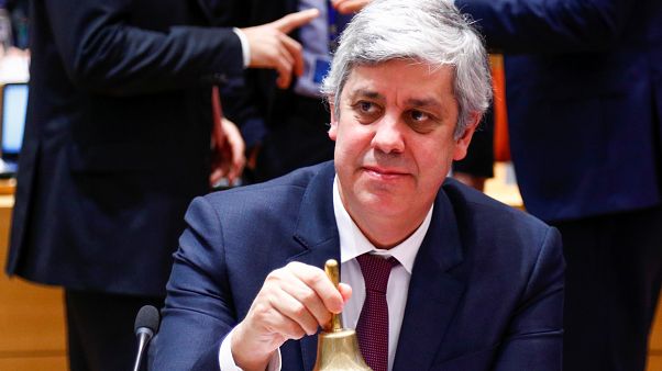 Eurogroup: «Πράσινο φως» για την εκταμίευση των κερδών από τα ελληνικά ομόλογα Eurogroup: «Πράσινο φως» για την εκταμίευση των κερδών από τα ελληνικά ομόλογα