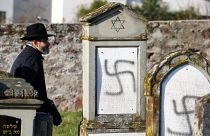 Irkçı saldırıya uğrayan Yahudi mezarlığı, Strazburg