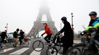 Generalstreik legt Paris lahm - Tränengas in Lyon