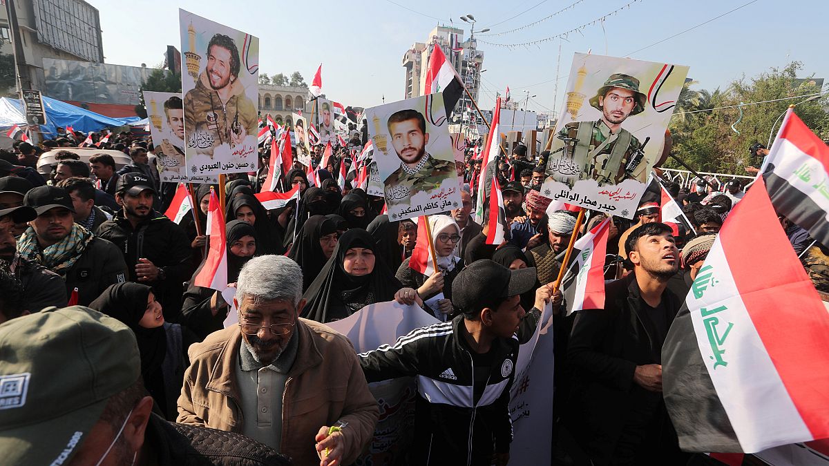 تجمع لمتظاهرين عراقيين وسط بغداد - 2019/12/05 - 