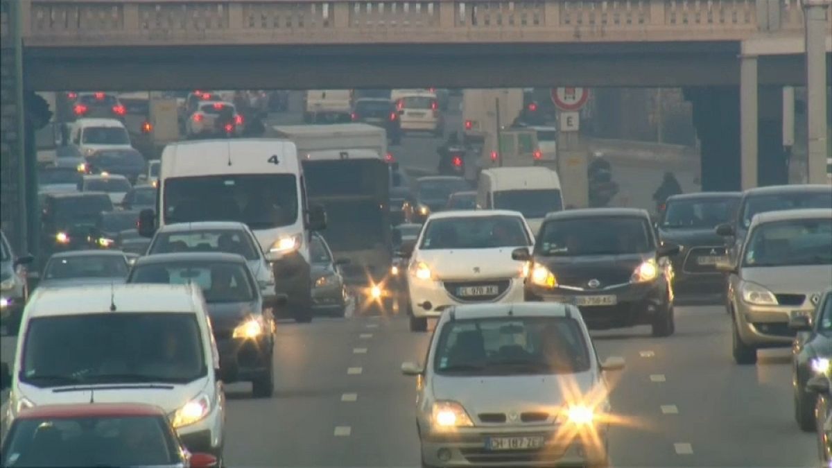 Setor automóvel tem de reduzir emissões de CO2