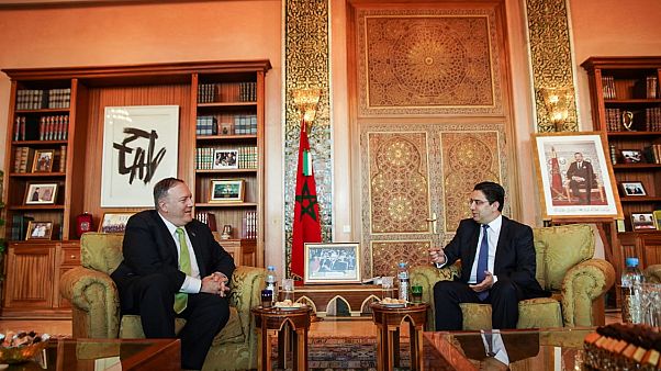 وزير الخارجية الأمريكي مايك بومبيو رفقة وزير الشؤون الخارجية المغربي ناصر بوريطة وزير الخارجية الأمريكي مايك بومبيو رفقة وزير الشؤون الخارجية المغربي ناصر بوريطة