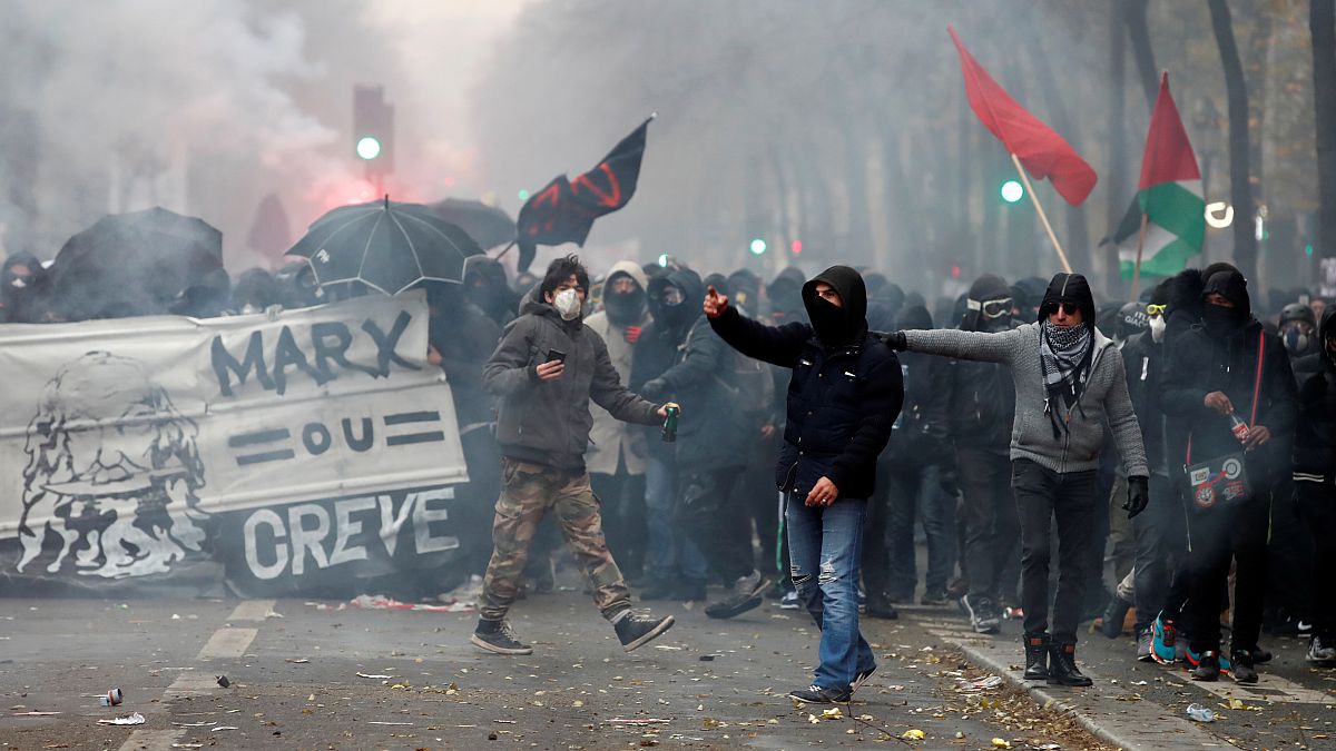 شاهد: إضرابات واحتجاجات في فرنسا ضد إصلاح نظام التقاعد