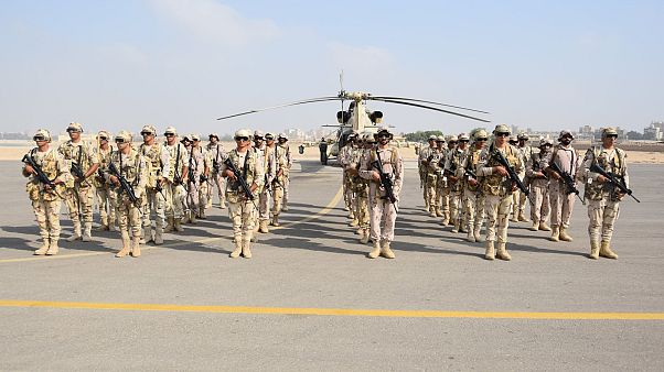 صورة للجيش المصري رفقة الجيش الإماراتي خلال تدريب عسكري صورة للجيش المصري رفقة الجيش الإماراتي خلال تدريب عسكري