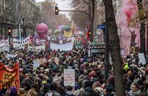 França: 2° dia de greve maciça