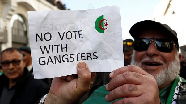 L'Algeria verso il voto (molto) poco convinta L'Algeria verso il voto (molto) poco convinta