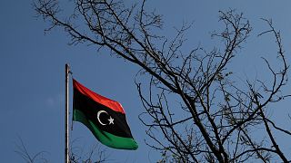 Libya'nın Atina Büyükelçiliğindeki bayrağı