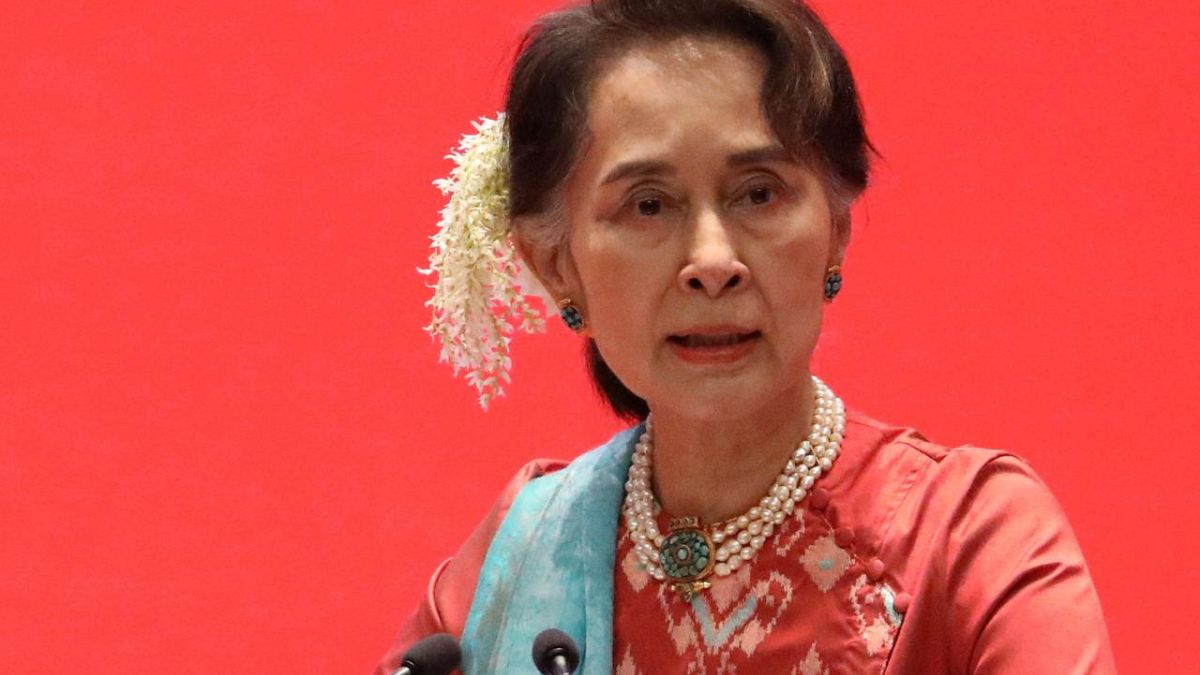 Myanmar Devlet Danışmanı (Devlet Başkanı) Aung San Suu Kyi 