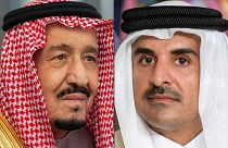 العاهل السعودي سلمان بن عبد العزيز وأمير قطر الشيخ تميم بن حمد آل ثاني في القمة العربية بتونس. 31/03/2019