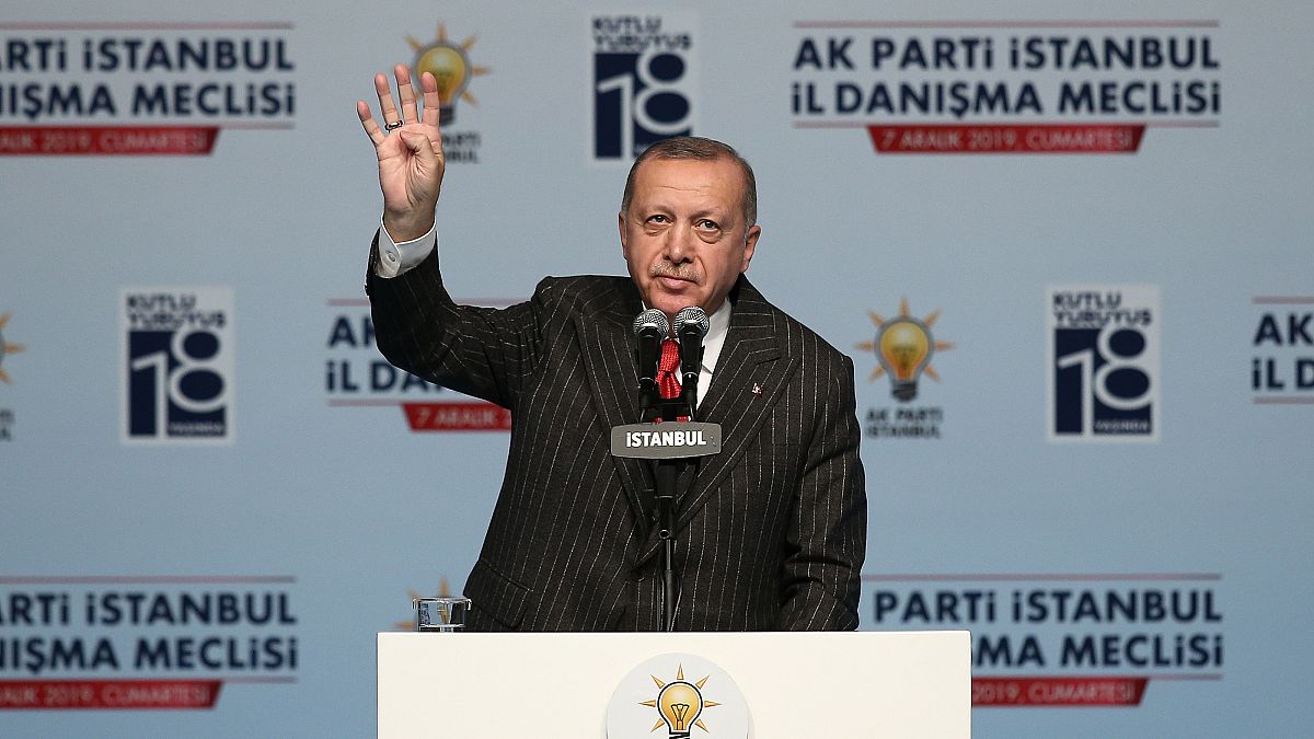 Cumhurbaşkanı Erdoğan, Haliç Kongre Merkezi’nde AK Parti İstanbul Genişletilmiş İl Danışma Meclisi Toplantısı’na katıldı. ( Arif Hüdaverdi Yaman - Anadolu Ajansı )