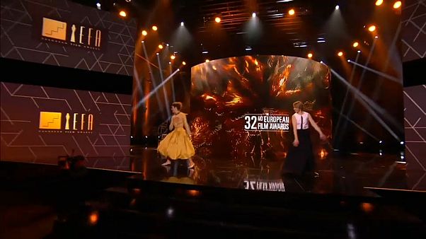 Stravince "La favorita" agli European Film Awards Stravince "La favorita" agli European Film Awards