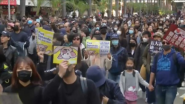 Großkundgebung in Hongkong unter dem Motto „Letzte Chance für Carrie Lam“ Großkundgebung in Hongkong unter dem Motto „Letzte Chance für Carrie Lam“