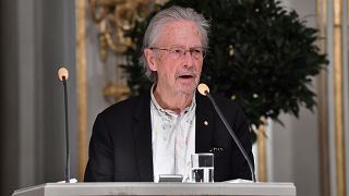 Sırp yanlısı olmakla suçlanan Nobel ödülü sahibi Handke: Fikirleri değil, edebiyatı seviyorum  