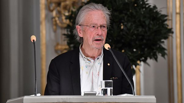 Sırp yanlısı olmakla suçlanan Nobel ödülü sahibi Handke: Fikirleri değil, edebiyatı seviyorum Sırp yanlısı olmakla suçlanan Nobel ödülü sahibi Handke: Fikirleri değil, edebiyatı seviyorum
