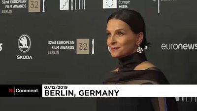 Elegante alfombra roja en los Premios del Cine Europeo