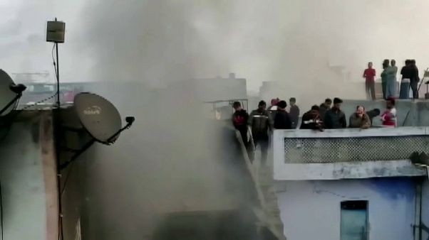 Mueren asfixiados 43 empleados en una fábrica de la India Mueren asfixiados 43 empleados en una fábrica de la India
