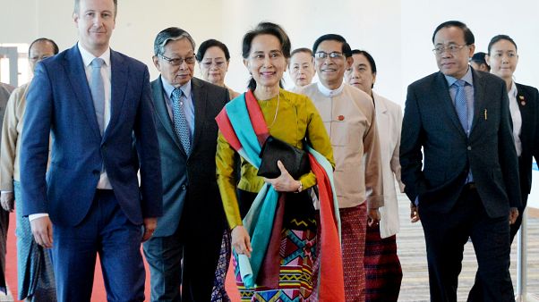 Génocide des rohingyas en Birmanie : Aung San Suu Kyi va défendre l'indéfendable devant la CIJ Génocide des rohingyas en Birmanie : Aung San Suu Kyi va défendre l'indéfendable devant la CIJ