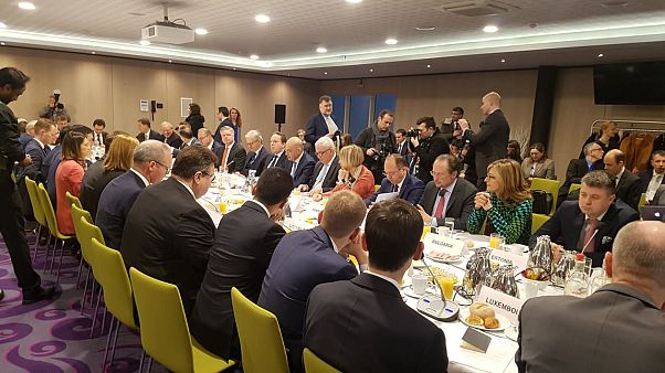Το πρόγευμα εργασίας των Υπουργών Εξωτερικών της ΕΕ Το πρόγευμα εργασίας των Υπουργών Εξωτερικών της ΕΕ
