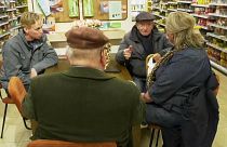 Shoppen gegen Einsamkeit: Kaffeeecke und Schwätzkasse