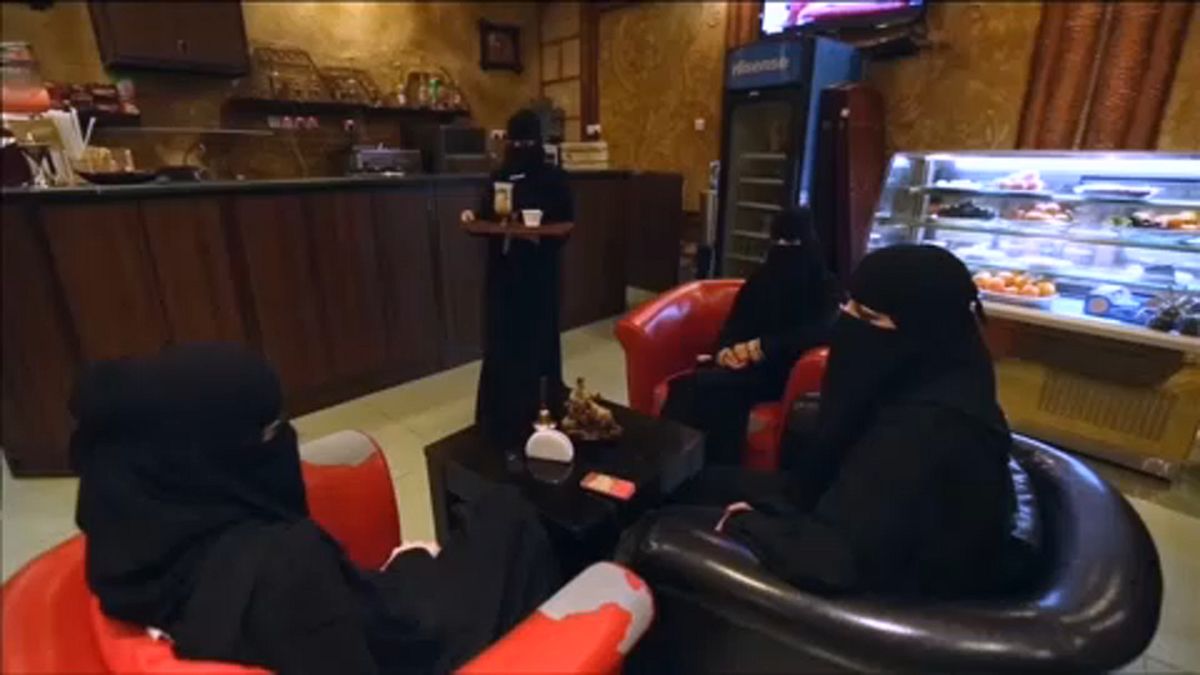 Szaúd-Arábia: újabb ajtó nyílt a női egyenjogúság felé