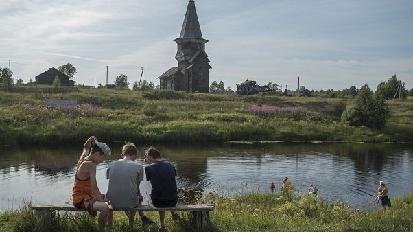 «Иначе никто не узнает, что он был»: как волонтеры спасают уникальные храмы Русского Севера «Иначе никто не узнает, что он был»: как волонтеры спасают уникальные храмы Русского Севера