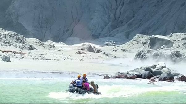 Decenas de posibles fallecidos por la erupción del Whakaari en Nueva Zelanda Decenas de posibles fallecidos por la erupción del Whakaari en Nueva Zelanda