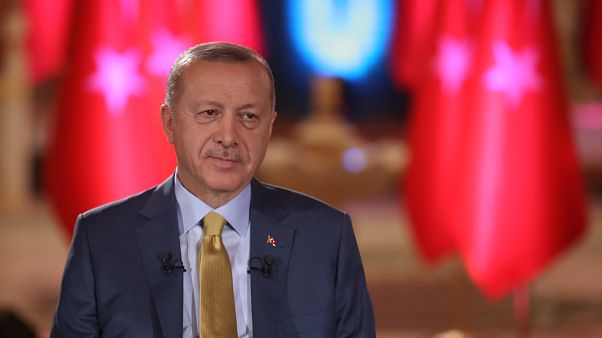 Türkiye Cumhurbaşkanı Recep Tayyip Erdoğan, TRT ortak yayınındaki "Cumhurbaşkanı Özel" programında gündeme ilişkin açıklamalarda bulundu. ( Mustafa Kamacı - Anadolu Ajansı ) Türkiye Cumhurbaşkanı Recep Tayyip Erdoğan, TRT ortak yayınındaki "Cumhurbaşkanı Özel" programında gündeme ilişkin açıklamalarda bulundu. ( Mustafa Kamacı - Anadolu Ajansı )