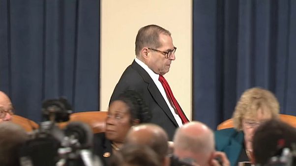 Medien: Demokraten veröffentlichen mindestens zwei konkrete Anklagepunkte gegen Trump Medien: Demokraten veröffentlichen mindestens zwei konkrete Anklagepunkte gegen Trump