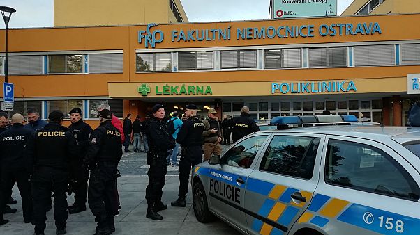 Lövöldözés volt az ostravai kórházban, heten meghaltak Lövöldözés volt az ostravai kórházban, heten meghaltak
