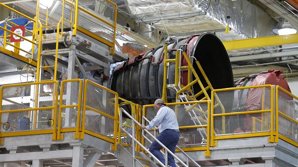 NASA, Ay görevinde kullanılacağı roket platformunu görücüye çıkardı NASA, Ay görevinde kullanılacağı roket platformunu görücüye çıkardı