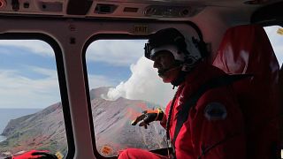Новая Зеландия: спасение пострадавших при извержении