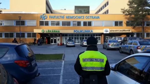 Μακελειό σε νοσοκομείο της Οστράβα Μακελειό σε νοσοκομείο της Οστράβα