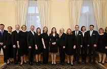 رئيسة الوزراء الفنلندية سانا مارين وأعضاء حكومتها