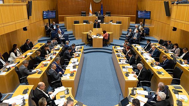 Συζήτηση για ψήφιση Κρατικού Προϋπολογισμού 2020 στην Ολομέλεια της Βουλής των Αντιπροσώπων Συζήτηση για ψήφιση Κρατικού Προϋπολογισμού 2020 στην Ολομέλεια της Βουλής των Αντιπροσώπων