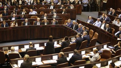 Feloszlatta magát a parlament, ismét választás lesz Izraelben