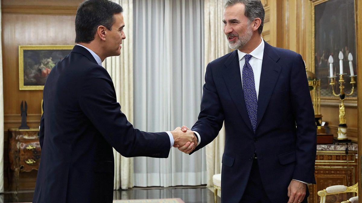 Pedro Sánchez recebe aprovação do Rei de Espanha