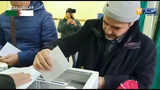 Eleições ou "farsa eleitoral" na Argélia?