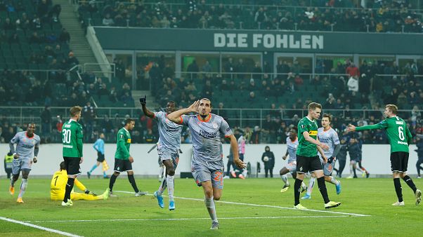 UEFA'da Medipol Başakşehir grubu lider tamamladı; Beşiktaş ve Trabzonspor hüsrana uğradı UEFA'da Medipol Başakşehir grubu lider tamamladı; Beşiktaş ve Trabzonspor hüsrana uğradı