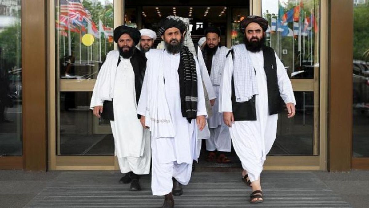 واشنطن تُوقِفُ المفاوضات مع طالبان بعد الهجوم على قاعدة باغرام