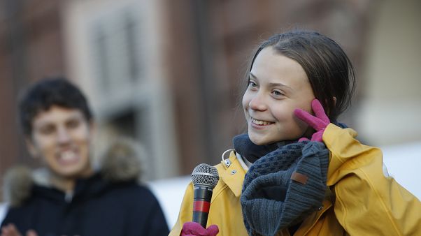 La activista sueca Greta Thunberg asiste a una marcha por el clima, en Turín, Italia, el viernes. 13 de diciembre de 2019 La activista sueca Greta Thunberg asiste a una marcha por el clima, en Turín, Italia, el viernes. 13 de diciembre de 2019