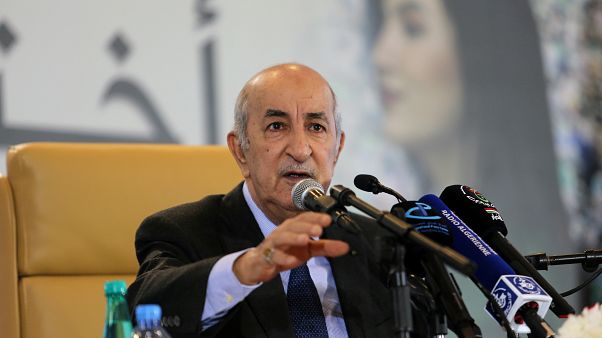 الرئيس الجزائري المنتخب عبد المجيد تبون خلال مؤتمر صحفي في الجزائر. 2019/12/13 الرئيس الجزائري المنتخب عبد المجيد تبون خلال مؤتمر صحفي في الجزائر. 2019/12/13