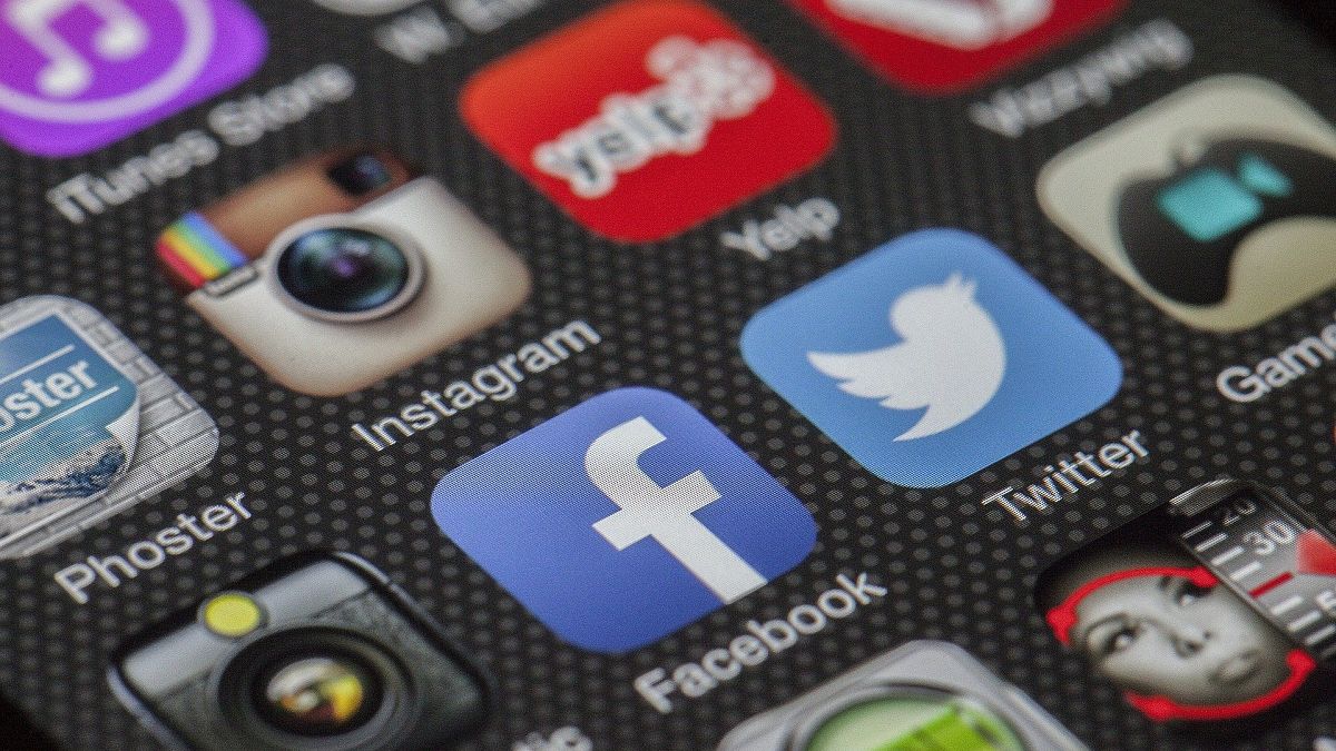 Facebook και Instagram ρίχνουν την ποιότητα στα βίντεο λόγω κοροναϊού